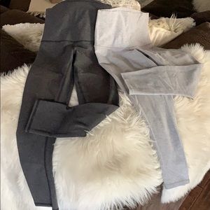 Bundle of Lululemon cropped leggings